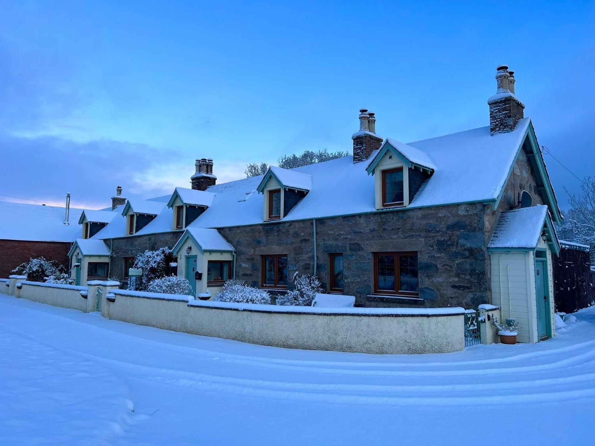 Rosemount Cottage One- Highland Cottage Garve Εξωτερικό φωτογραφία